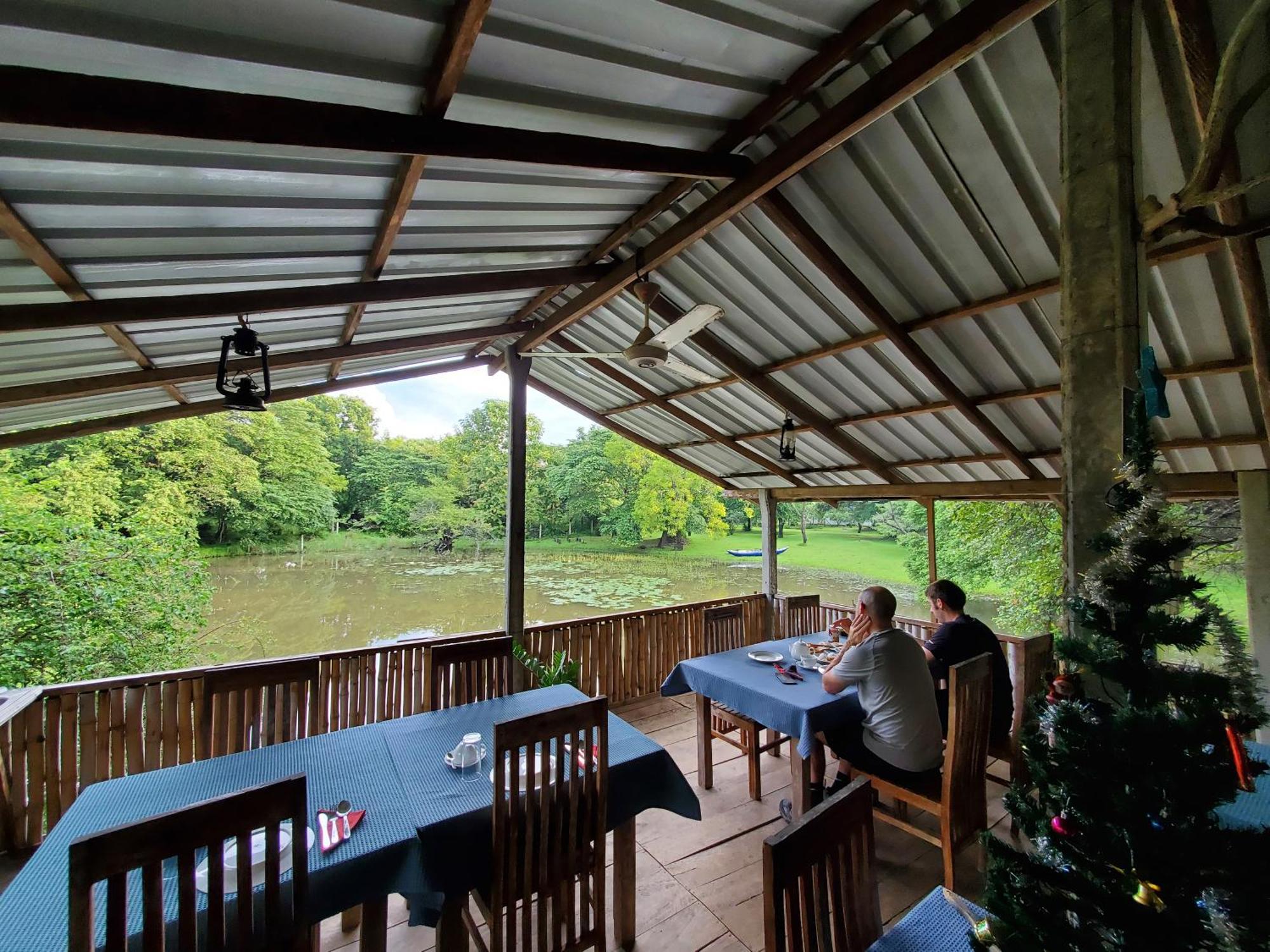 Clay Hut Village Polonnaruwa Exterior foto